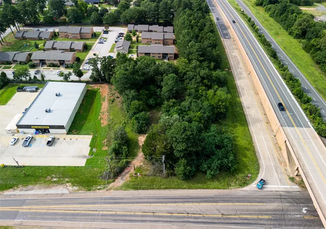 Homes for sale in Kilgore, TX | 3907 Stone Rd, Kilgore, TX 75662 | MLS# 21095267