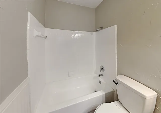 Photo 3 of Single family home for sale at 2001 San Simeon Dr, Mesquite, TX 75181 | MLS# 21095711 | Listing updated on 2026-08-18