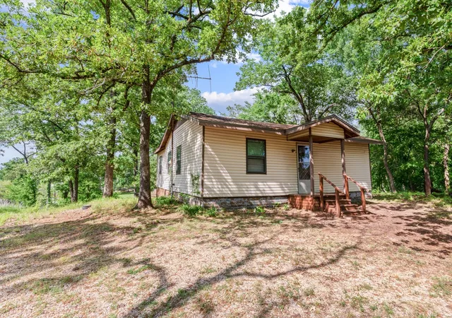 Homes for sale in Malakoff, TX | 112 Crocker Rd, Malakoff, TX 75148 | MLS# 21095968