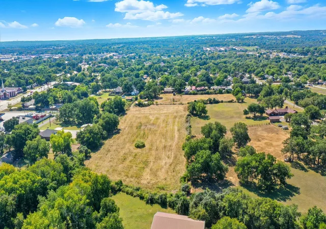 Photo 4 of Land for sale at Tbd W 5Th St, Springtown, TX 76082 | MLS# 21071826 | Listing updated on 2026-08-19