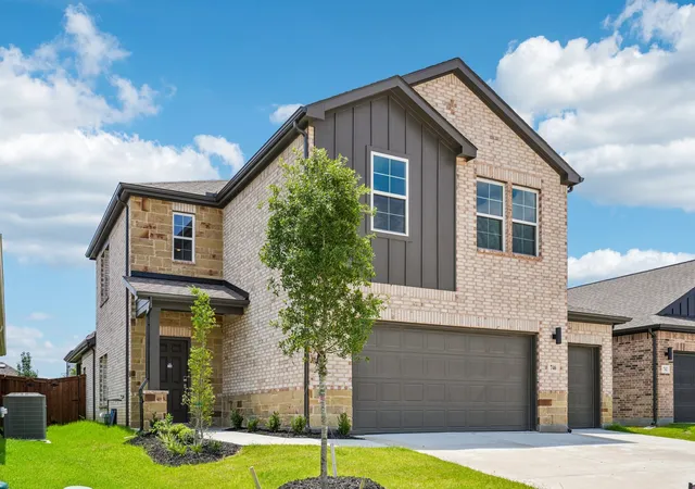 Photo 2 of Single family home for sale at 746 Carson Dr, Forney, TX 75126 | MLS# 21096396 | Listing updated on 2026-08-19