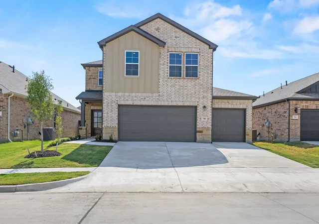 Photo 2 of Single family home for sale at 746 Carson Dr, Forney, TX 75126 | MLS# 21096396 | Listing updated on 2026-10-06