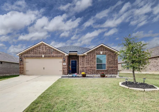 Homes for sale in Sanger, TX | 3003 Watercrest Dr, Sanger, TX 76266 | MLS# 21090666