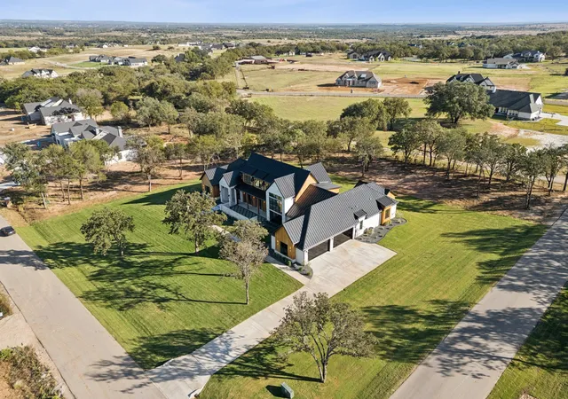 5th image of 200 Dan Russell Bnd, Weatherford, TX 76087 | MLS# 21096831