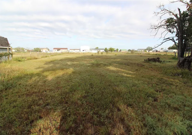Photo 4 of Sale Pending at 5199 Timarron Dr, Scurry, TX 75158 | MLS# 21097117 | Listing updated on 2026-10-01