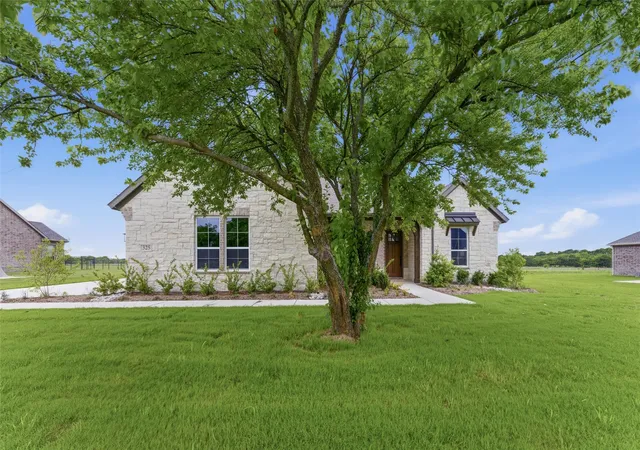 Homes for sale in Leonard, TX | 325 Cobb Rd, Leonard, TX 75452 | MLS# 21097204