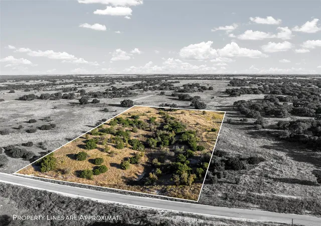 2nd image of 205 Yellowstone Dr, Oglesby, TX 76561 | MLS# 21093714