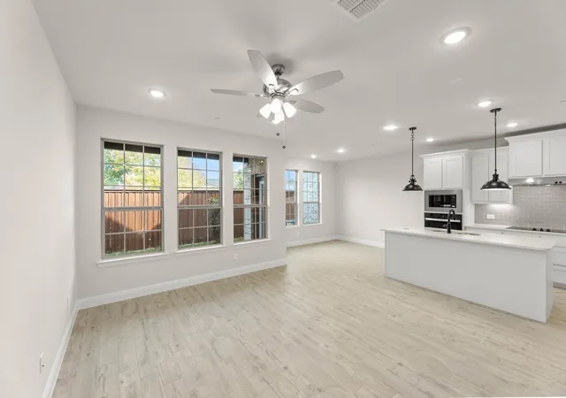 Photo 4 of Sale Pending at 655 Sandiford Ct, Mansfield, TX 76063 | MLS# 21097570 | Listing updated on 2026-10-05