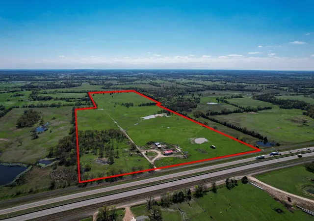 Photo 3 of Land for sale at 2110 Sw Access Rd, Mount Vernon, TX 75457 | MLS# 21092081 | Listing updated on 2026-07-24