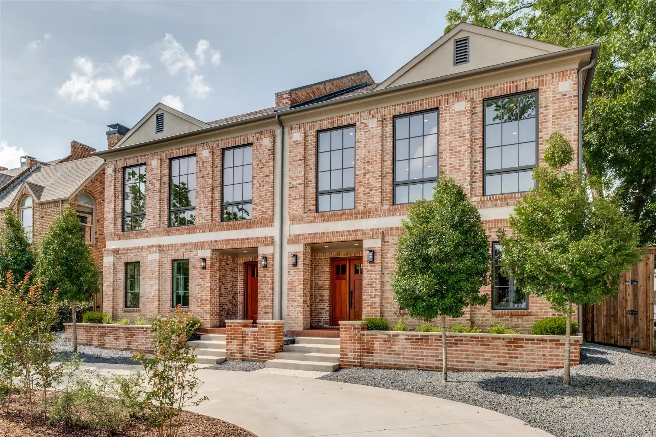 Photo 1 of Sale Pending at 3420 Lovers Ln #B, Dallas, TX 75225 | MLS# 21071831 | Listing updated on 2026-10-24