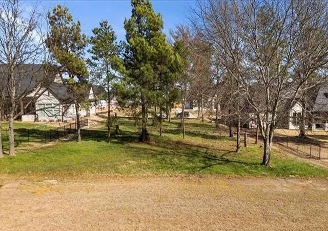 Homes for sale in Hideaway, TX | 78 S Ryder Cup Trl, Hideaway, TX 75771 | MLS# 21098262