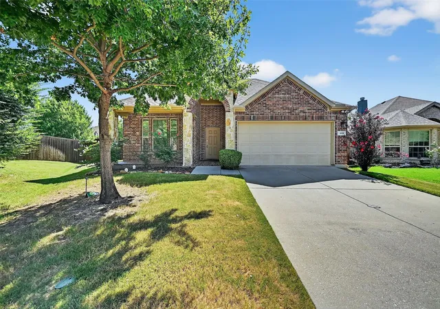 Photo 1 of Single family home for sale at 405 Roger Graves Cir, Mc Kinney, TX 75072 | MLS# 21098403 | Listing updated on 2026-08-26