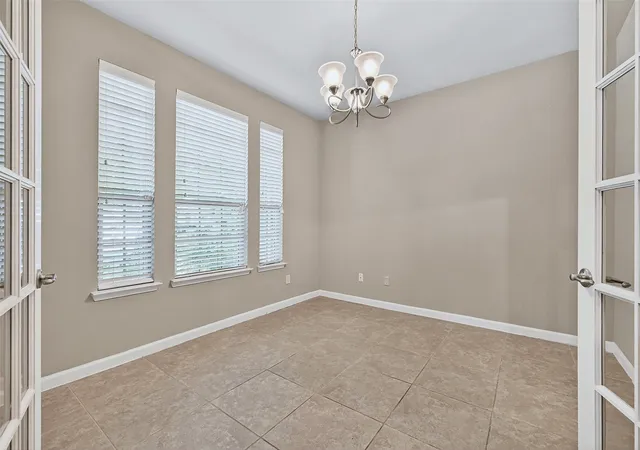 Photo 4 of Single family home for sale at 405 Roger Graves Cir, Mc Kinney, TX 75072 | MLS# 21098403 | Listing updated on 2026-08-26