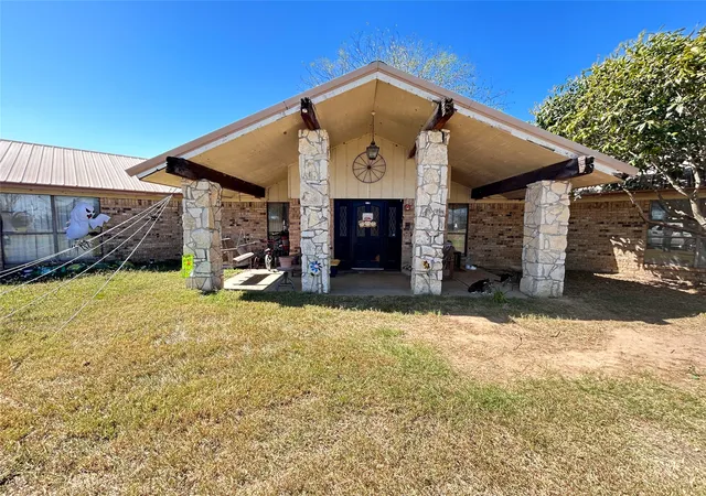 Homes for sale in Pickton, TX | 1816 County Road 2386, Pickton, TX 75471 | MLS# 21098396