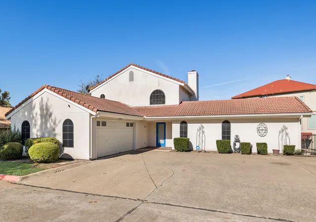 Homes for sale in Rockwall, TX | 3002 Preston Ct, Rockwall, TX 75087 | MLS# 21098872