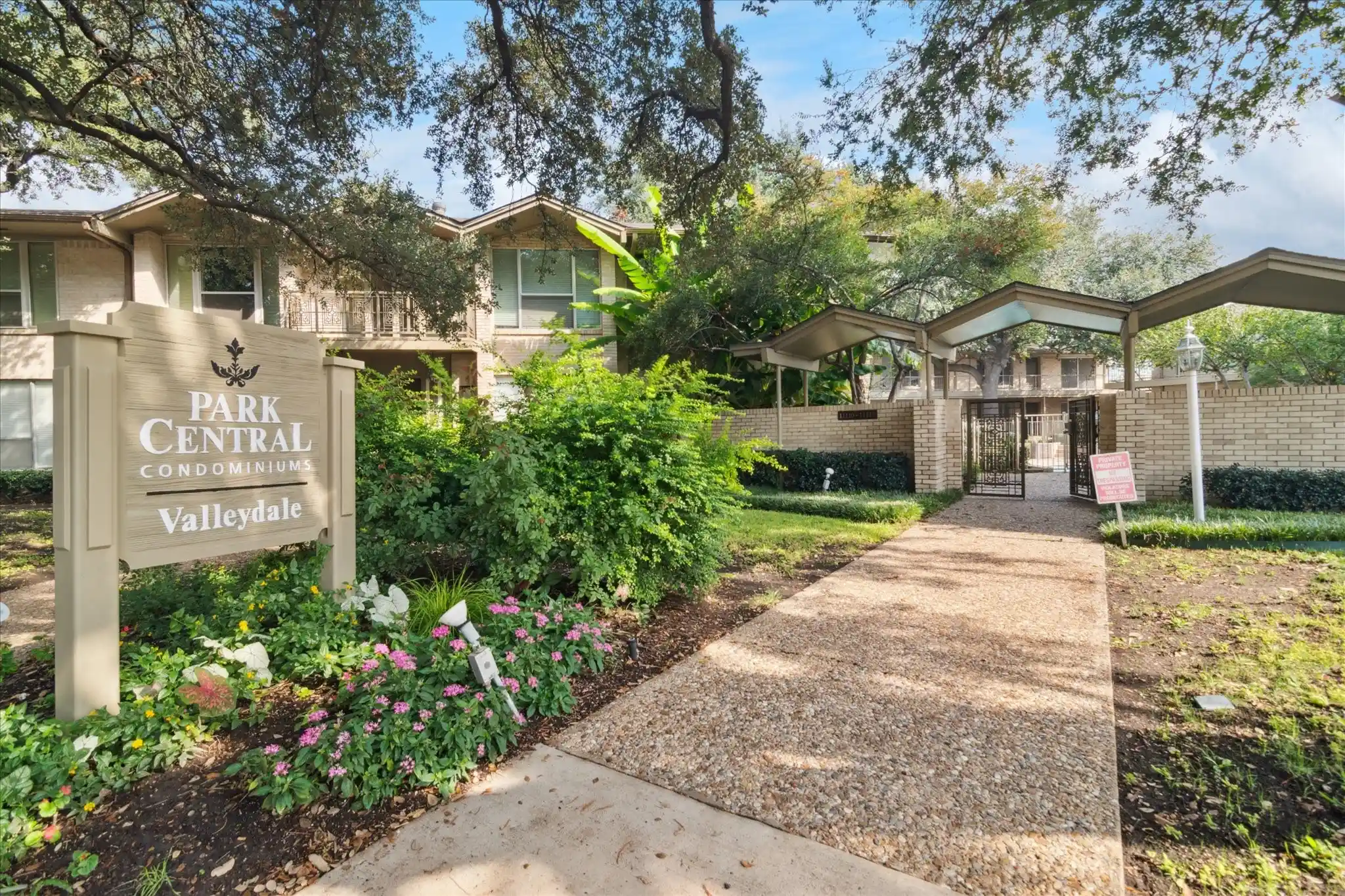 Condo for sale at 11118 Valleydale Dr #A, Dallas, TX 75230 | MLS# 21088661
