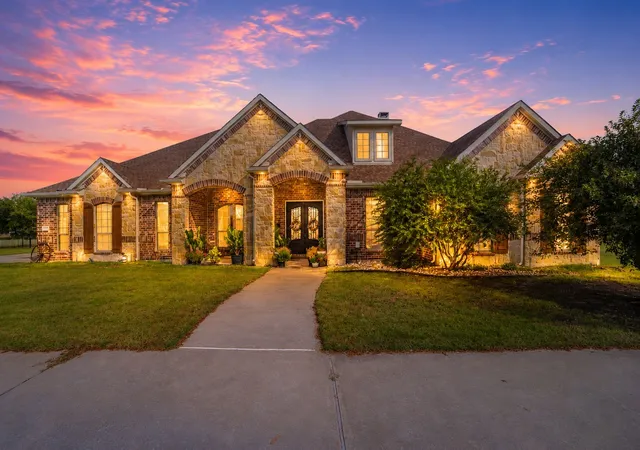 Photo 1 of Single family home for sale at 5229 Horseshoe Ln, Royse City, TX 75189 | MLS# 21099760 | Listing updated on 2026-07-15