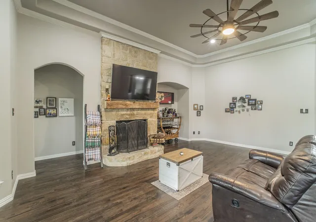 Photo 3 of Sale Pending at 5229 Horseshoe Ln, Royse City, TX 75189 | MLS# 21099760 | Listing updated on 2026-10-06