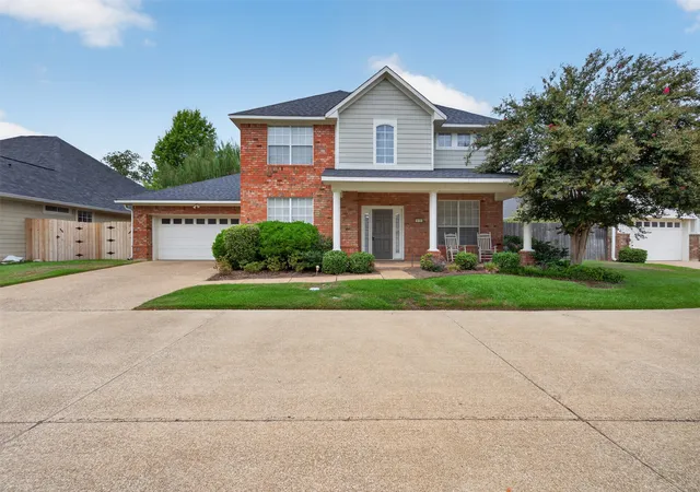 Photo 2 of Single family home for sale at 8120 Captain Mary Miller Dr, Shreveport, LA 71115 | MLS# 21100165 | Listing updated on 2026-10-07