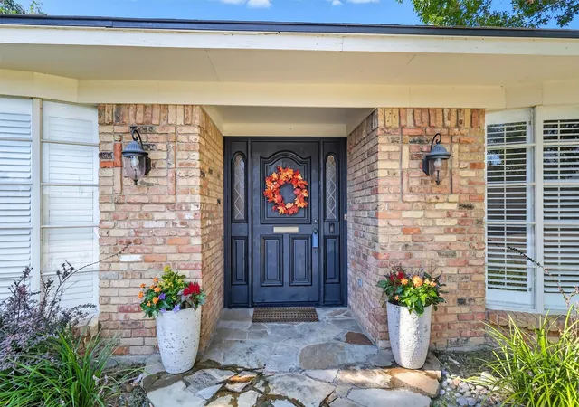 4th image of 3904 Stonehenge Rd, Fort Worth, TX 76109 | MLS# 21100302