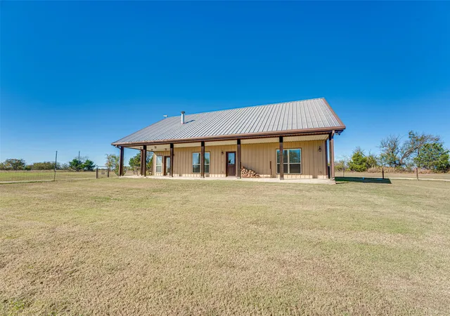 Homes for sale in Sulphur Springs, TX | 424 Saddle Ridge Rd, Sulphur Springs, TX 75482 | MLS# 21099584