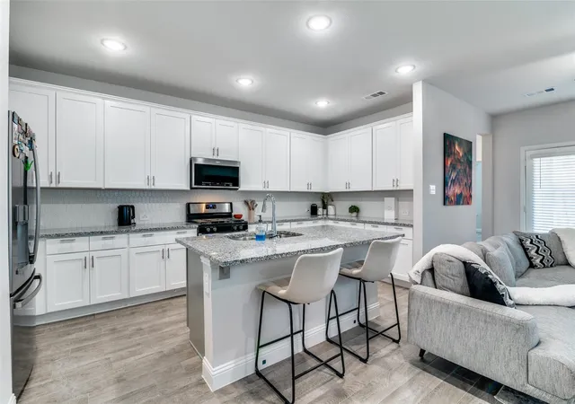Photo 4 of Single family home for sale at 1063 Trickham Dr, Forney, TX 75126 | MLS# 21100012 | Listing updated on 2026-08-30
