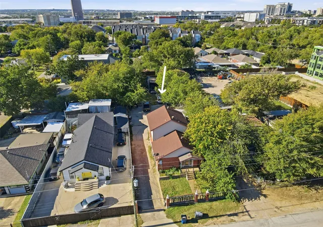 Photo 1 of Single family home for sale at 4611 Sylvester St, Dallas, TX 75219 | MLS# 21100731 | Listing updated on 2026-09-18