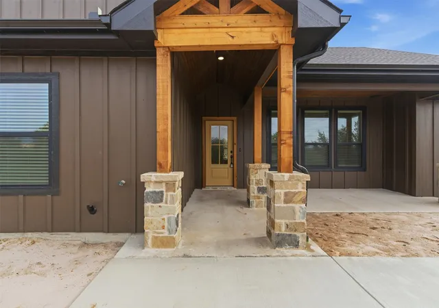 Photo 4 of Sale Pending at 555 Hidden, Bluff Dale, TX 76433 | MLS# 21101036 | Listing updated on 2026-07-20