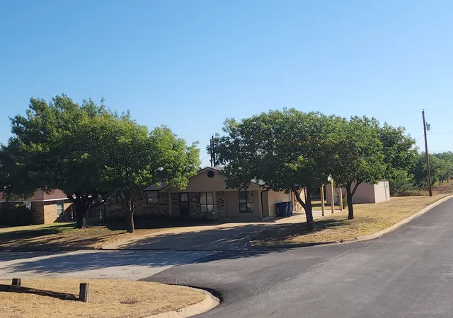 Homes for sale in Breckenridge, TX | 200 Pembrook Dr, Breckenridge, TX 76424 | MLS# 21101121