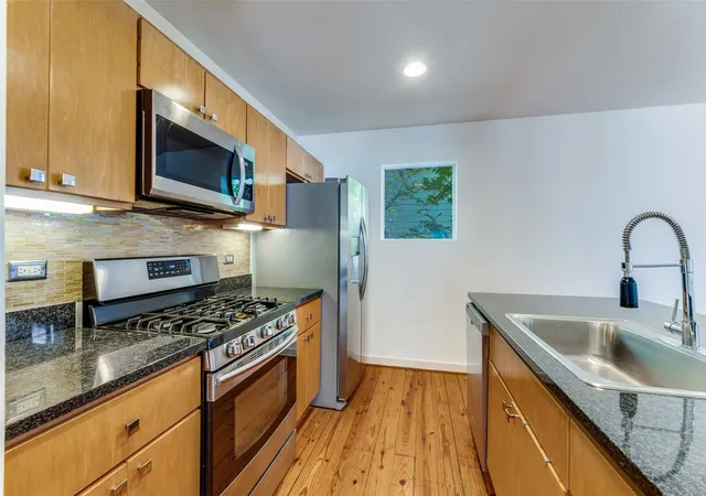 2nd image of 4214 Swiss Ave #C, Dallas, TX 75204 | MLS# 21091146