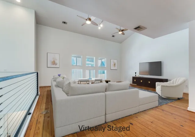 3rd image of 4214 Swiss Ave #C, Dallas, TX 75204 | MLS# 21091146