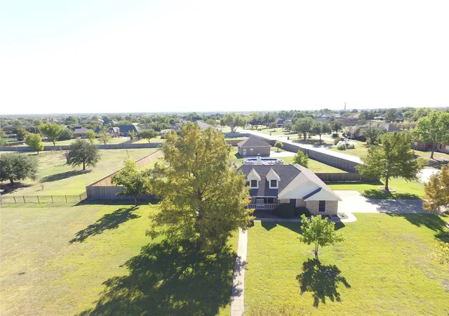 Homes for sale in Talty, TX | 1377 Lone Star Blvd, Talty, TX 75160 | MLS# 21100482