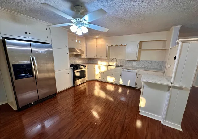 Photo 4 of Single family home for sale at 107 N Arkansas St, Seymour, TX 76380 | MLS# 21101900 | Listing updated on 2026-09-28