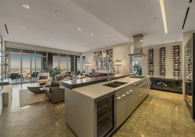 Homes for sale in Dallas, TX | 1717 Arts Plaza #2202, Dallas, TX 75201 | MLS# 21099068