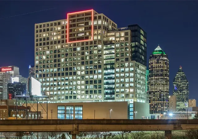 Homes for sale in Dallas, TX | 1717 Arts Plaza, Dallas, TX 75201 | Houzeo