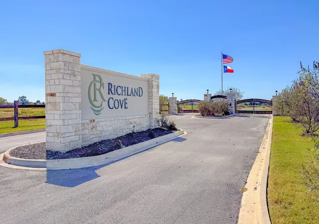 Photo 34 of Land for sale at Tbd Kayak Cove, Corsicana, TX 75109 | MLS# 21103034 | Listing updated on 2026-10-01