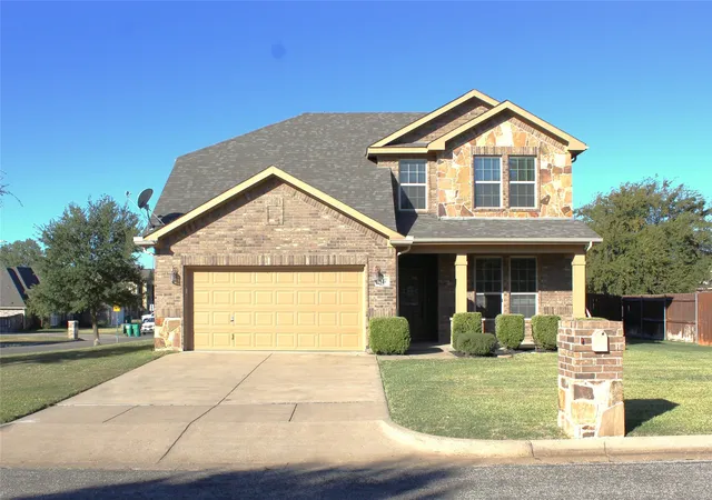 Photo 1 of Single family home for sale at 1730 Elk Run Dr, Stephenville, TX 76401 | MLS# 21102833 | Listing updated on 2026-10-02