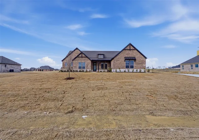 Homes for sale in Van Alstyne, TX | 808 Valley Ridge Rd, Van Alstyne, TX 75495 | MLS# 21102292