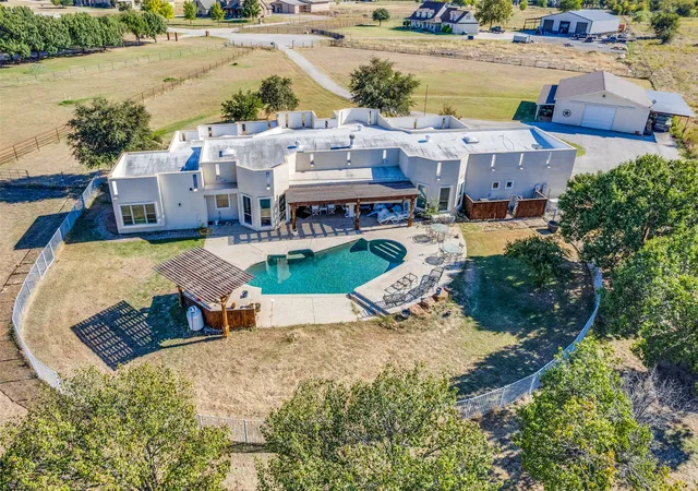 Photo 1 of Single family home for sale at 5040 Wind Hill Ct, Fort Worth, TX 76179 | MLS# 21103219 | Listing updated on 2026-09-15