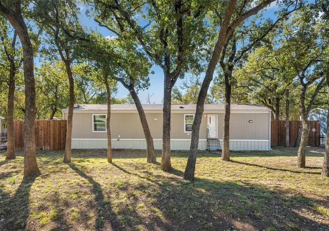 1st image of 1107 Maple Dr, Argyle, TX 76226 | MLS# 21091793