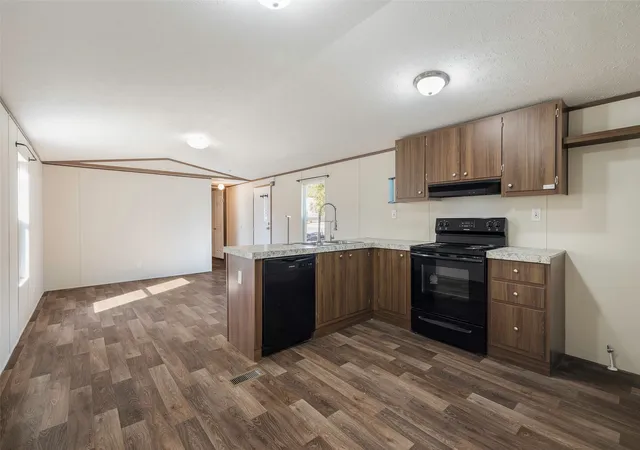 4th image of 1107 Maple Dr, Argyle, TX 76226 | MLS# 21091793