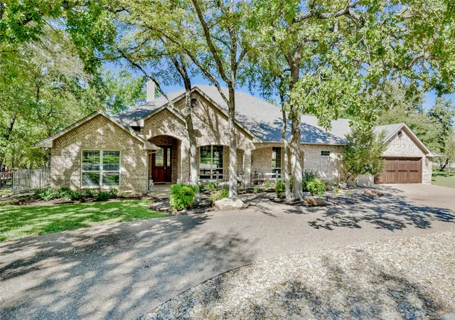 Photo 1 of Single family home for sale at 6318 Sonora Dr, Granbury, TX 76049 | MLS# 21102907 | Listing updated on 2026-07-23