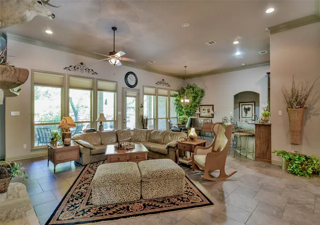Photo 3 of Single family home for sale at 6318 Sonora Dr, Granbury, TX 76049 | MLS# 21102907 | Listing updated on 2026-07-23