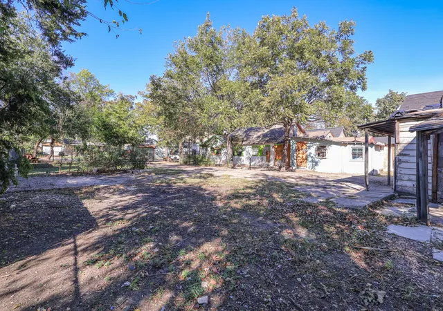 Homes for sale in Fort Worth, TX | 3809 May St, Fort Worth, TX 76110 | MLS# 21104316