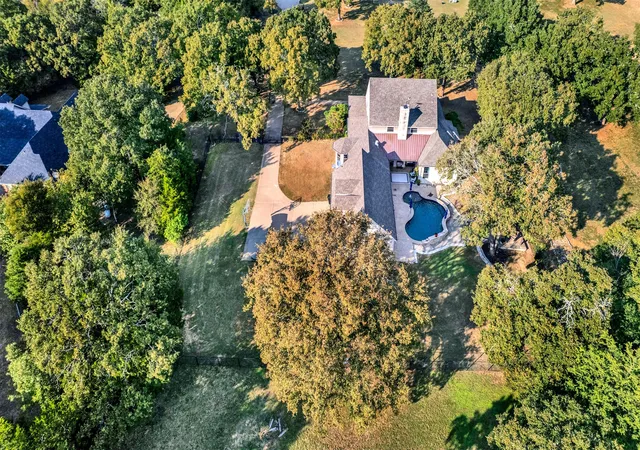Photo 2 of Sale Pending at 1166 Winding Wood Trl, Scurry, TX 75158 | MLS# 21097371 | Listing updated on 2026-10-05