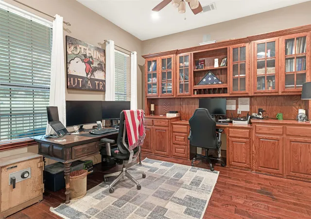 Photo 4 of Sale Pending at 1166 Winding Wood Trl, Scurry, TX 75158 | MLS# 21097371 | Listing updated on 2026-10-05