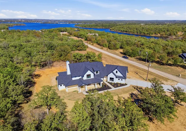 Photo 3 of Sale Pending at 1552 Lakeridge Blvd, Sunset, TX 76270 | MLS# 21101331 | Listing updated on 2026-08-21