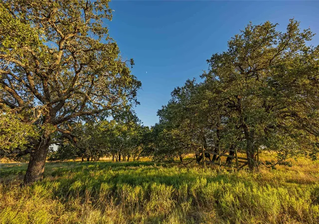 Photo 3 of House for sale at 3270 Fm-573, Comanche, TX 76442 | MLS# 21105186 | Listing updated on 2026-10-06