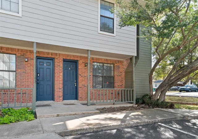 Photo 3 of Condo for sale at 716 W Mulberry St #1A, Denton, TX 76201 | MLS# 21102082 | Listing updated on 2026-07-06