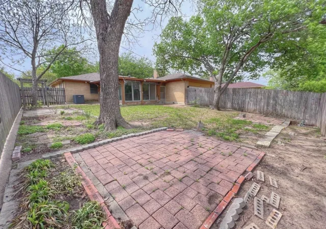 Homes for sale in Dallas, TX | 2235 Babalos Ln, Dallas, TX 75228 | MLS# 21105396